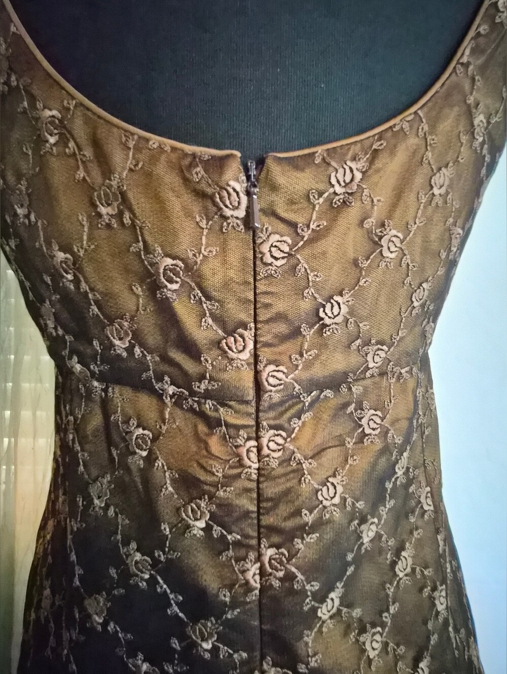 Vintage Liz Mitchell Pure Silk Embroidered Dress | Made in New Zealand #0152 - Picture 5 of 8